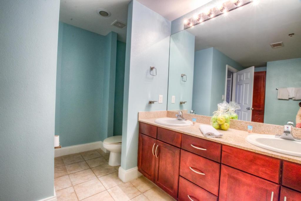 Brand New!laketown Wharf 233! Beautiful 3 Bd, Great Amenities, And Great Location Holiday home