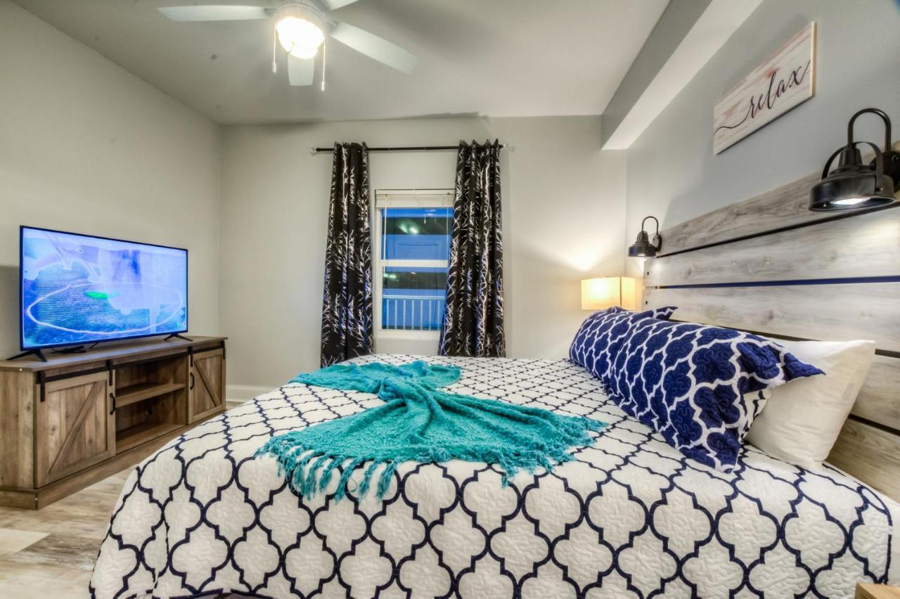 Brand New!laketown Wharf 233! Beautiful 3 Bd, Great Amenities, And Great Location Holiday home *