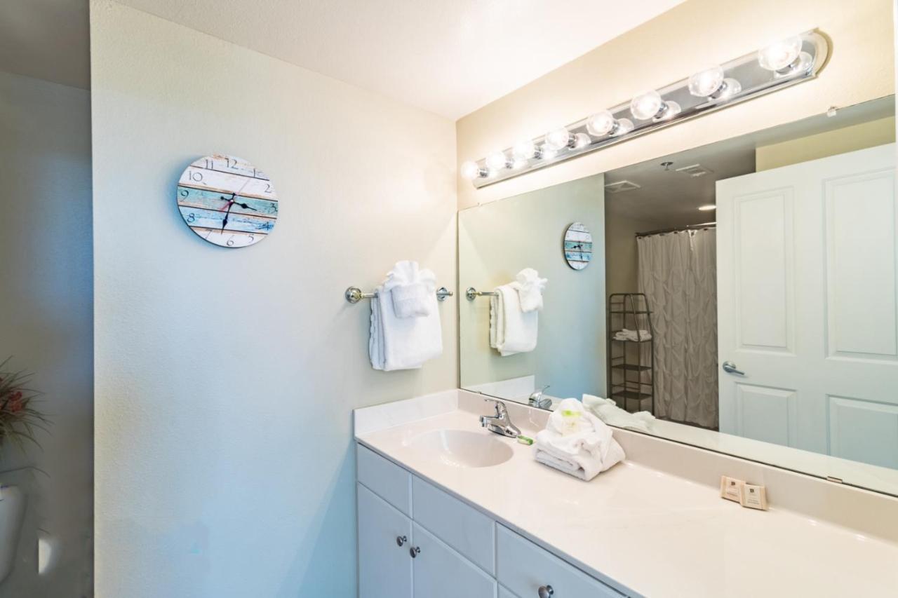 Shores Of Panama 318 - 2bd, Sleeps 8! Great View! Reserved 3rd Floor Parking Space! * Panama City Beach