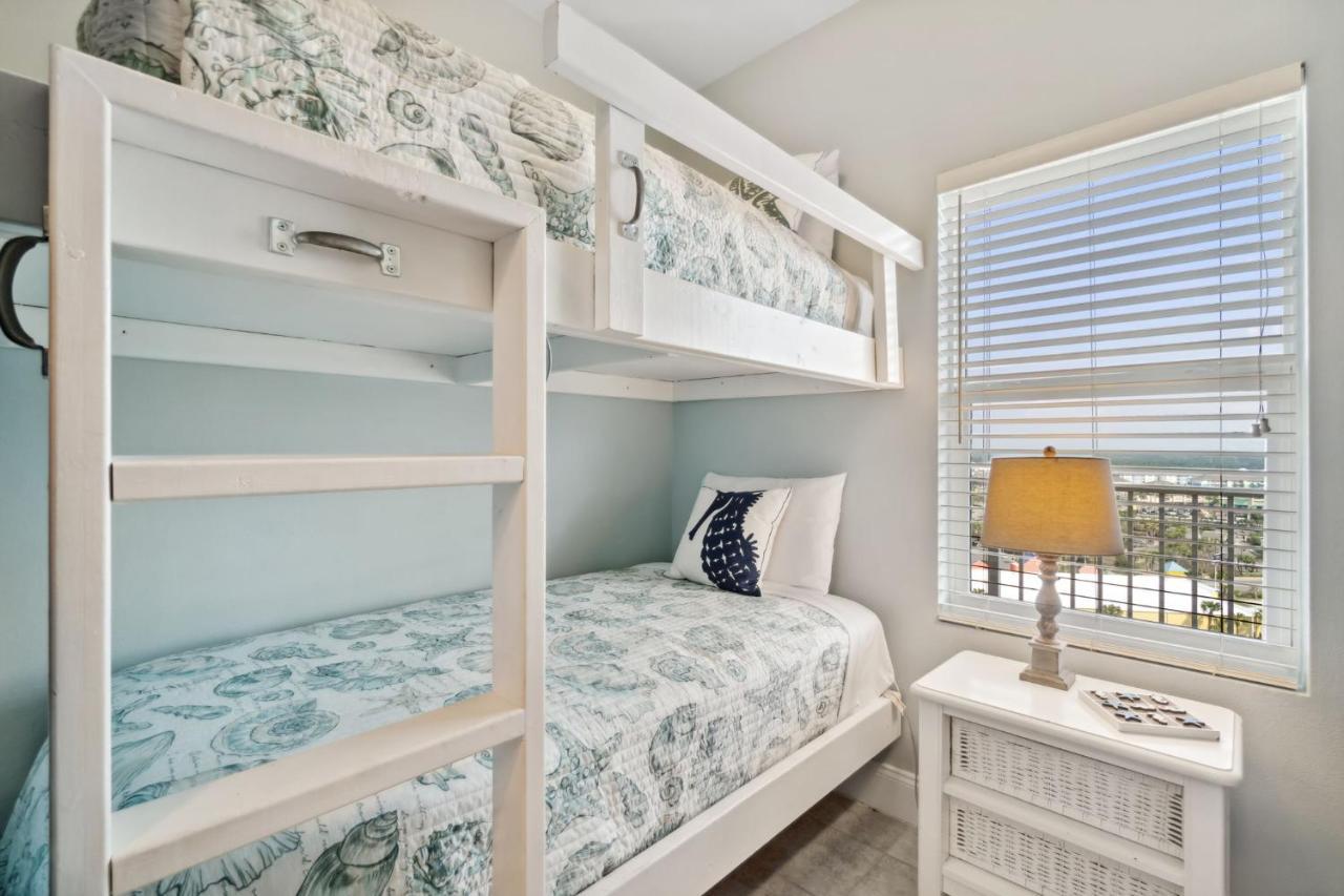Holiday home Sapphire Sea At Laketown Wharf #1122 By Nautical Vacation *