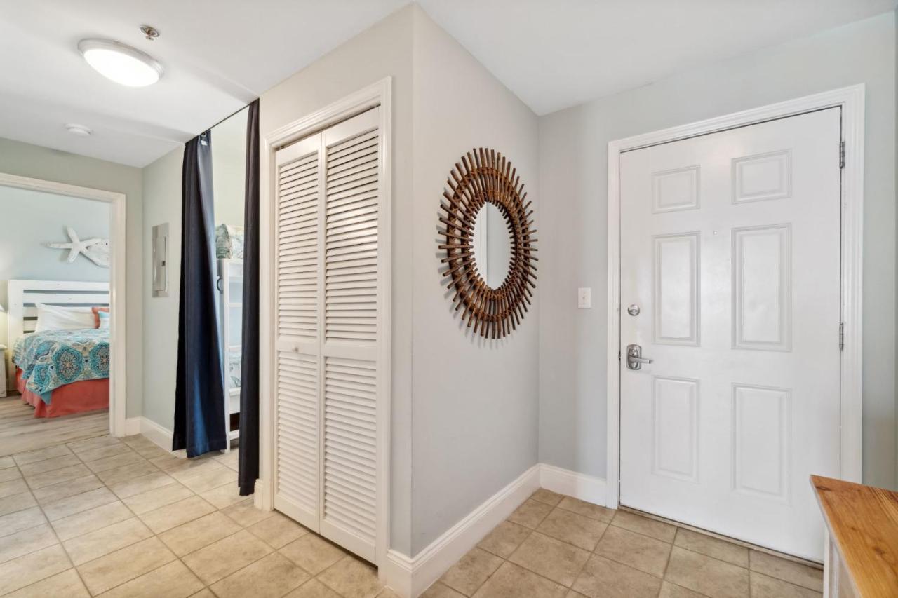 Sapphire Sea At Laketown Wharf #1122 By Nautical Vacation Panama City Beach