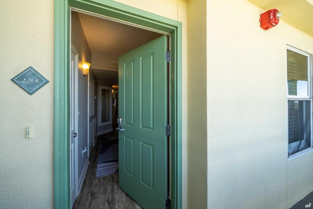 Apartment Celadon 2201