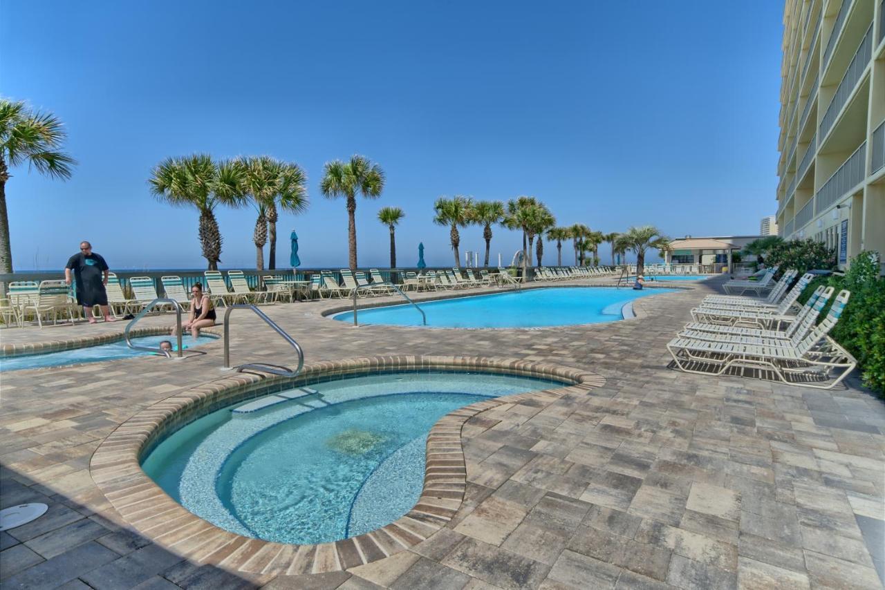 Luxurious High-rise With Spacious Balcony Facing The Ocean - Unit 1805
