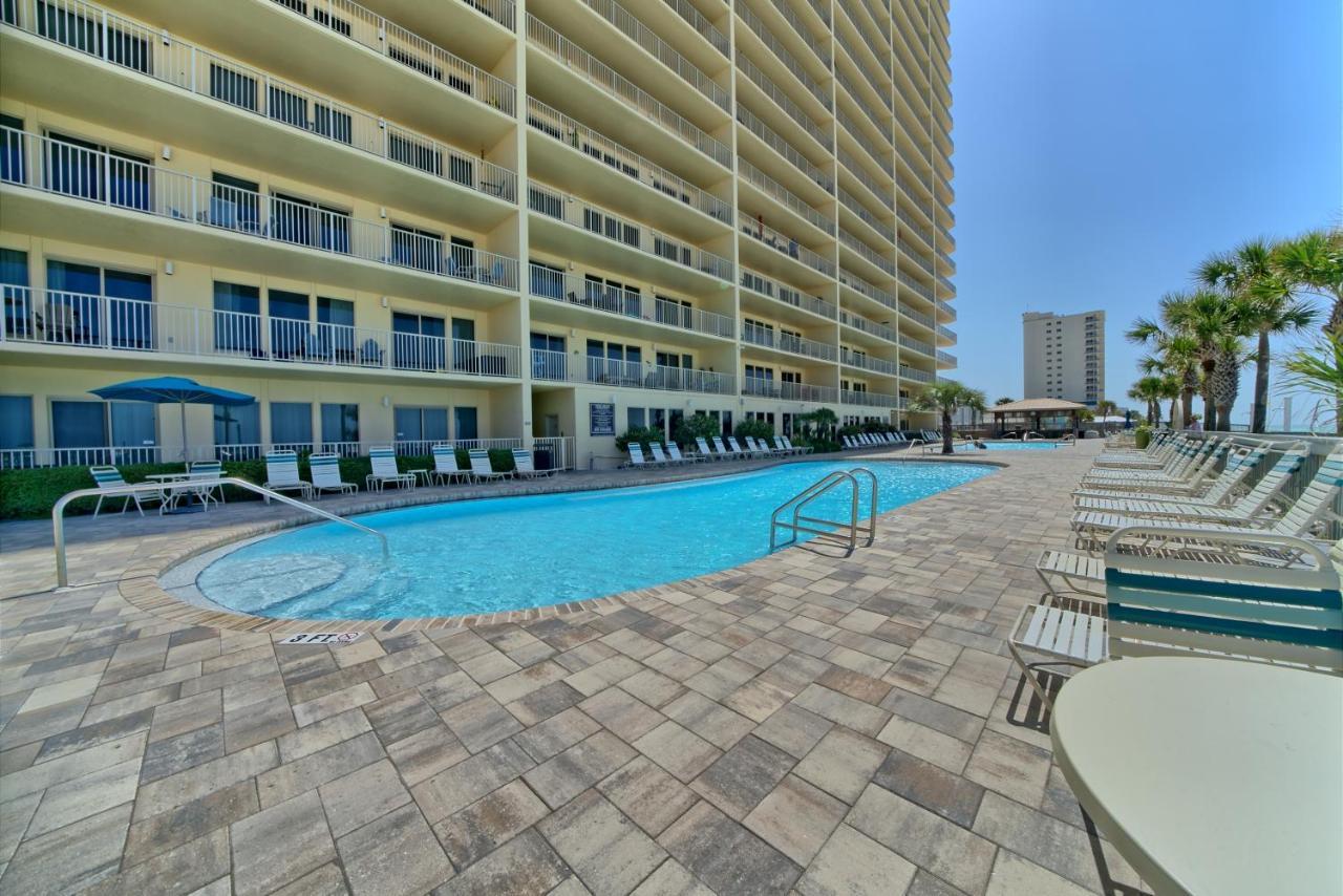 Luxurious High-rise With Spacious Balcony Facing The Ocean - Unit 1805 Apartment *