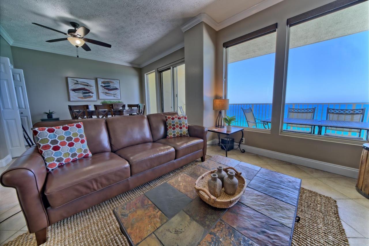 Luxurious High-rise With Spacious Balcony Facing The Ocean - Unit 1805