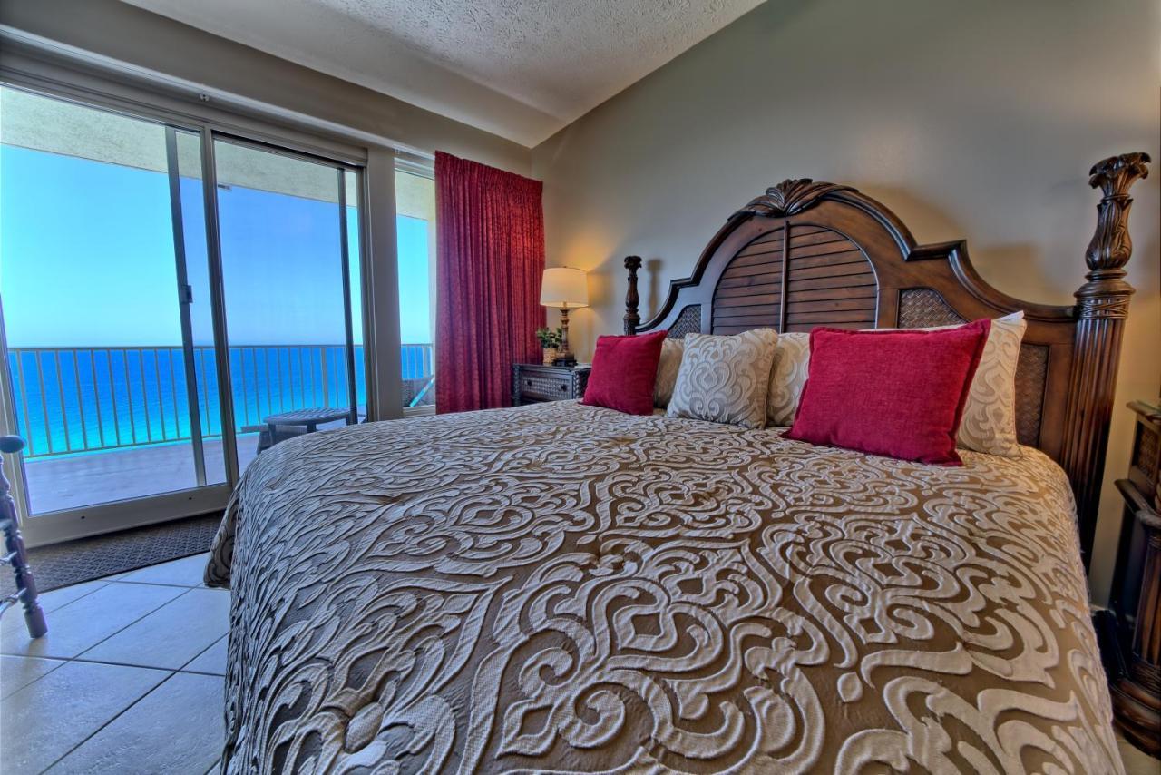 Apartment Luxurious High-rise With Spacious Balcony Facing The Ocean - Unit 1805 *