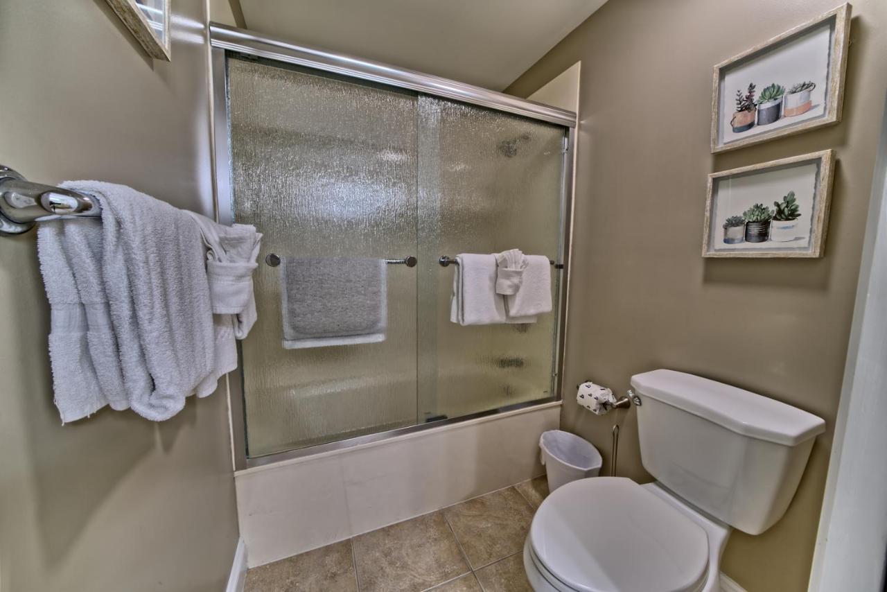 Apartment Luxurious High-rise With Spacious Balcony Facing The Ocean - Unit 1805