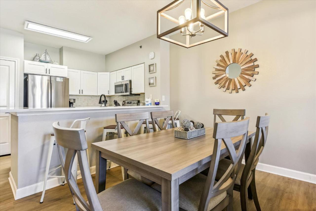 Apartment Shores Of Panama 2028 - Luxurious Gulf-front 3 Bedroom 3 Bath Sleeps 10