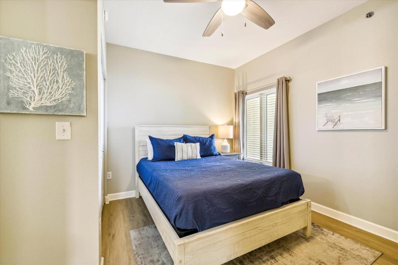 Shores Of Panama 2028 - Luxurious Gulf-front 3 Bedroom 3 Bath Sleeps 10 Apartment