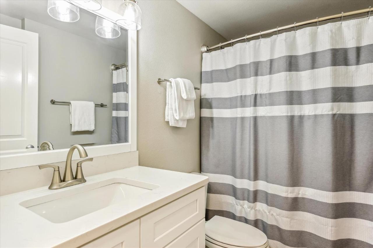 Apartment Shores Of Panama 2028 - Luxurious Gulf-front 3 Bedroom 3 Bath Sleeps 10 *