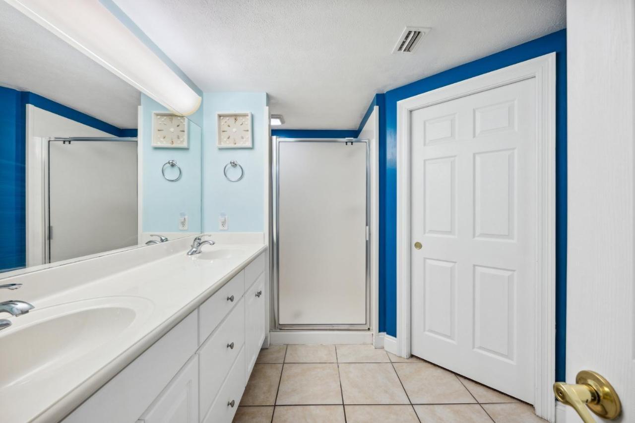Apartment Treasure Island 1608