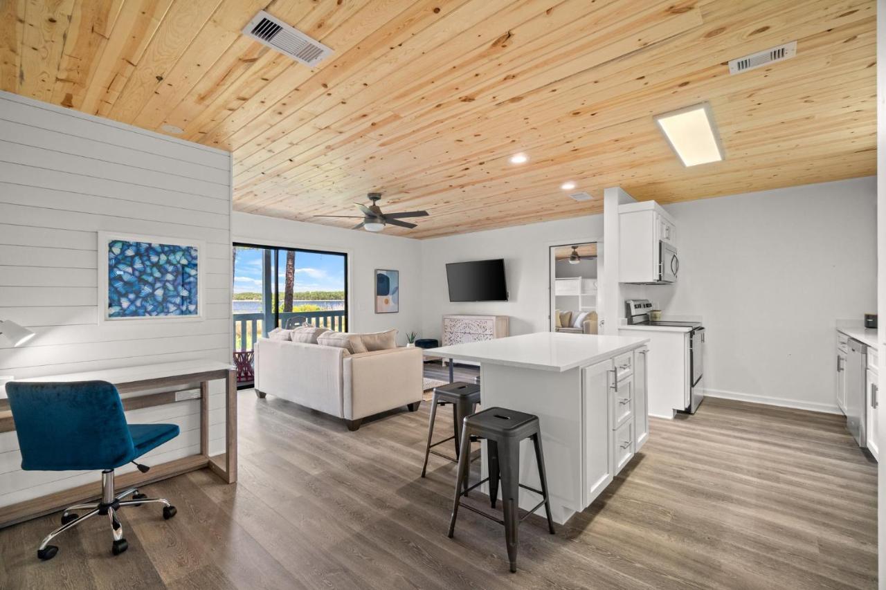 Apartment Islandia 319 Waterfront With A Pool Panama City Beach