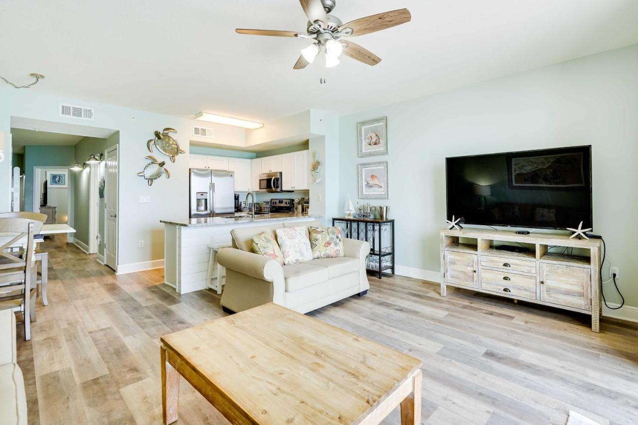 Apartment Beachfront Pcb With Ocean View And Pool Access! *