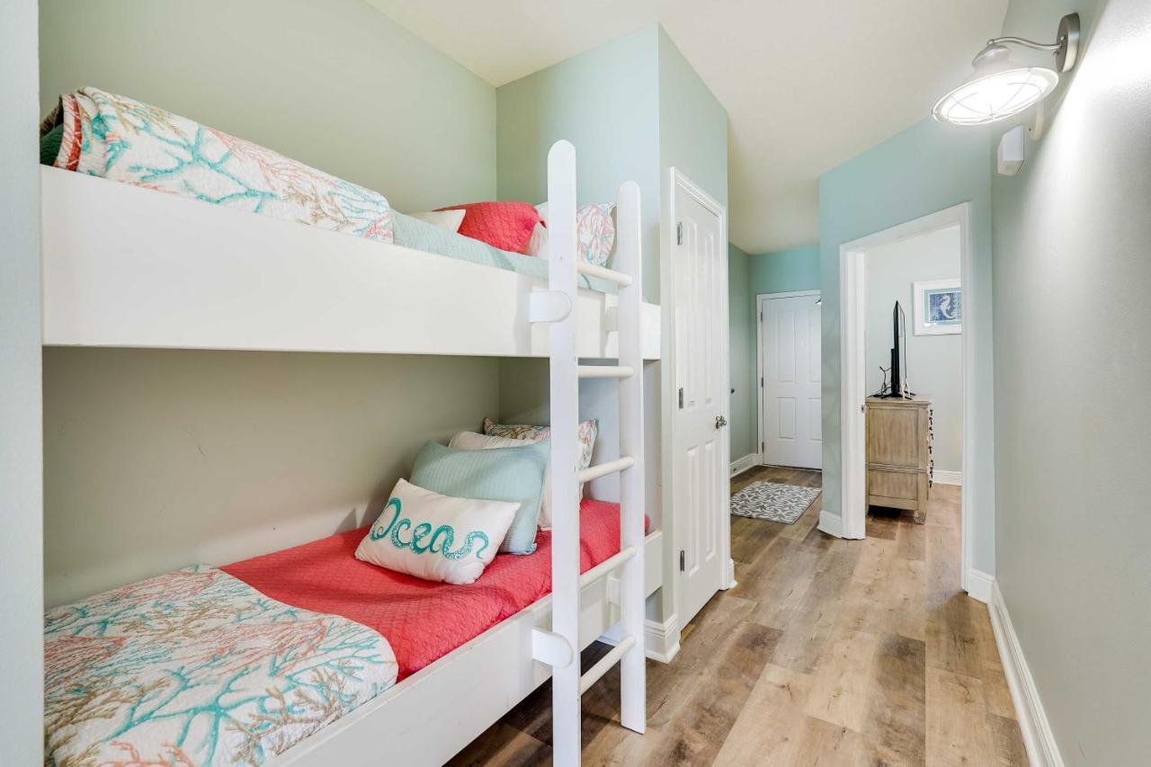 Beachfront Pcb With Ocean View And Pool Access! * Panama City Beach