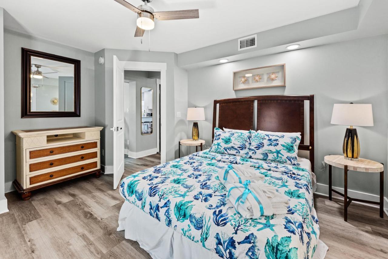 Welcome To Dolphin Fun A! Brand New Duplex! Walk To The Beach! *