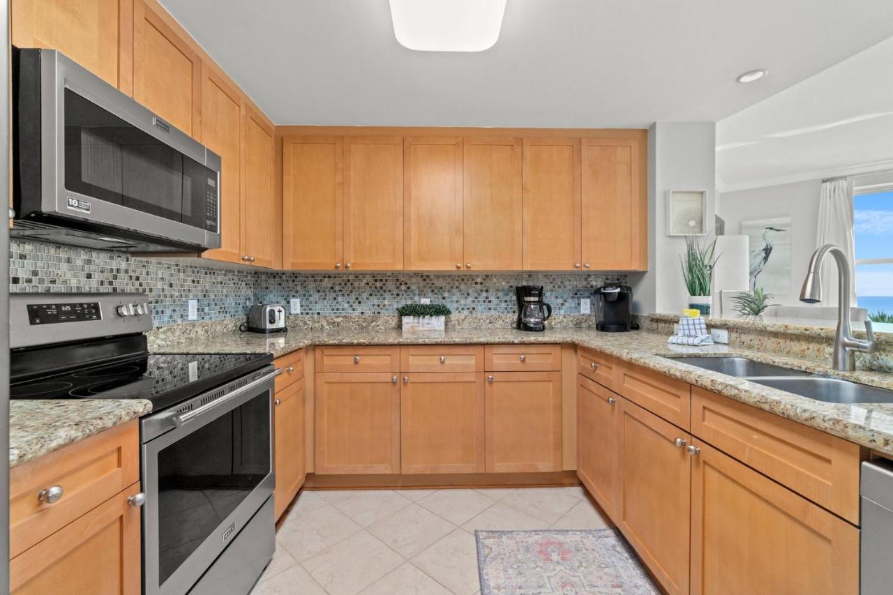 Holiday home Luxury Beachfront W/ 2 Balconies! Sleeps 8! Walk To Pier Park!
