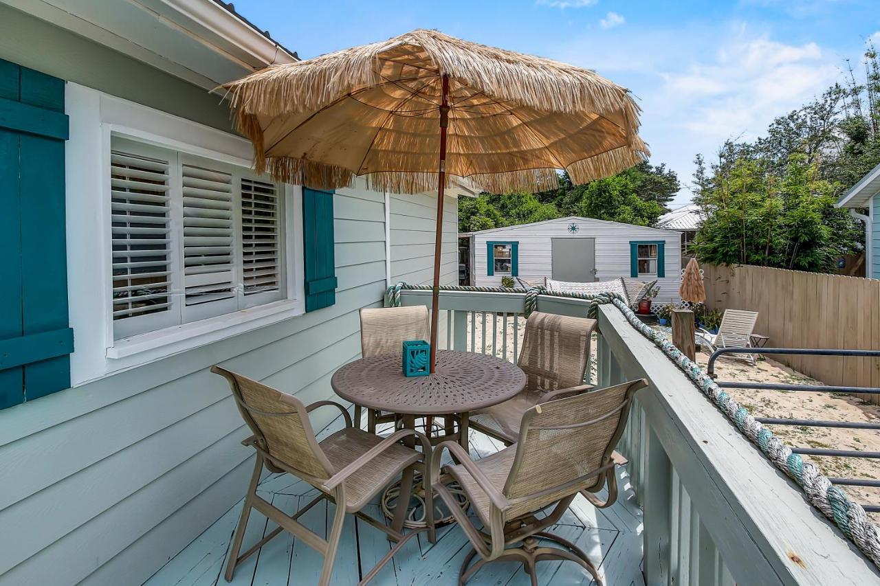 22517 Hilltop Ave - Shore Nuff Beachy