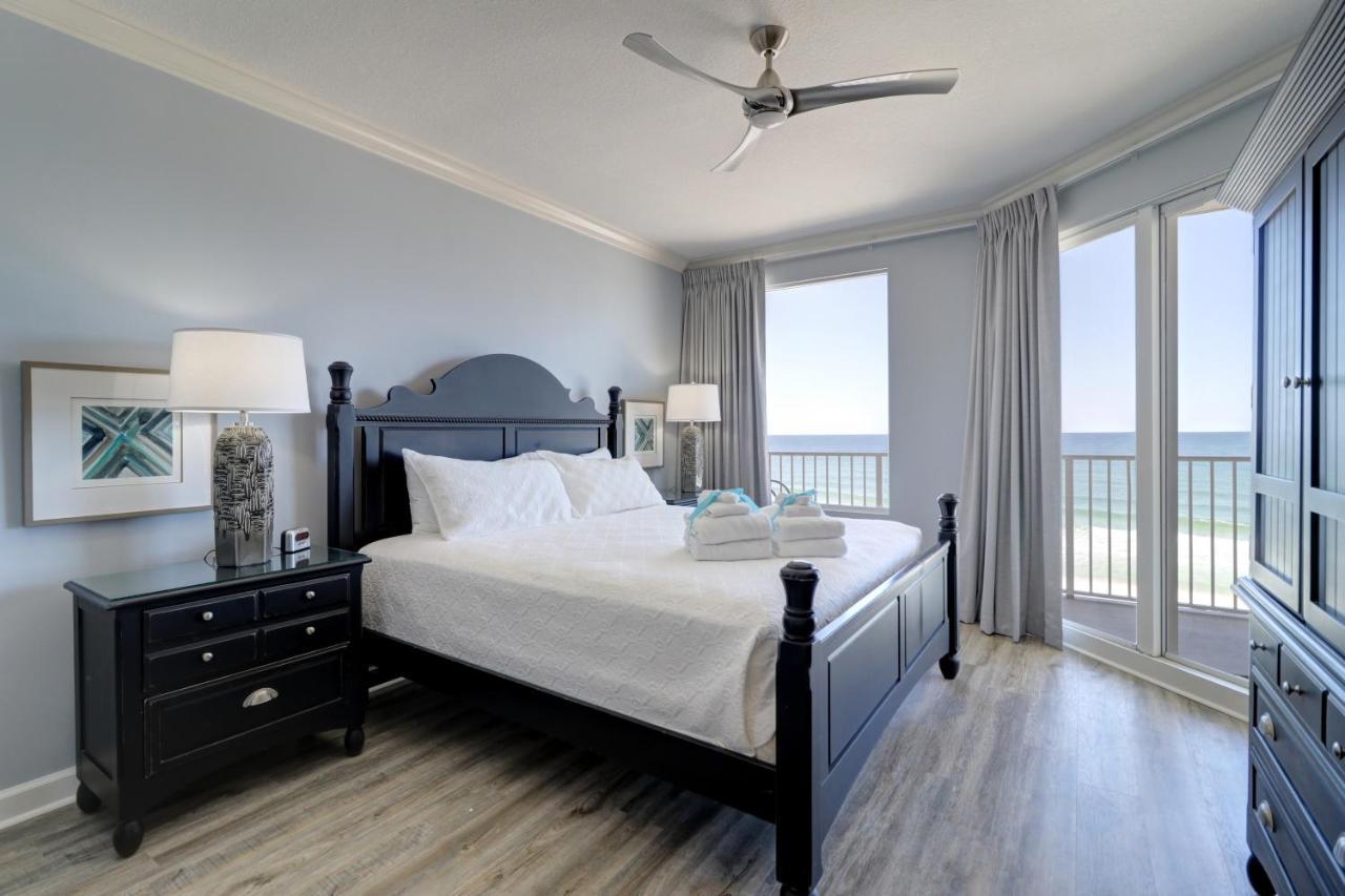 Holiday home Gulf Front Master Suite! Directly On The Beach! 3 Bedroom / 2 Ba! Sleeps 8! *