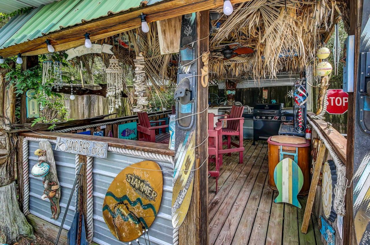 22517 Hilltop Ave - Shore Nuff Beachy