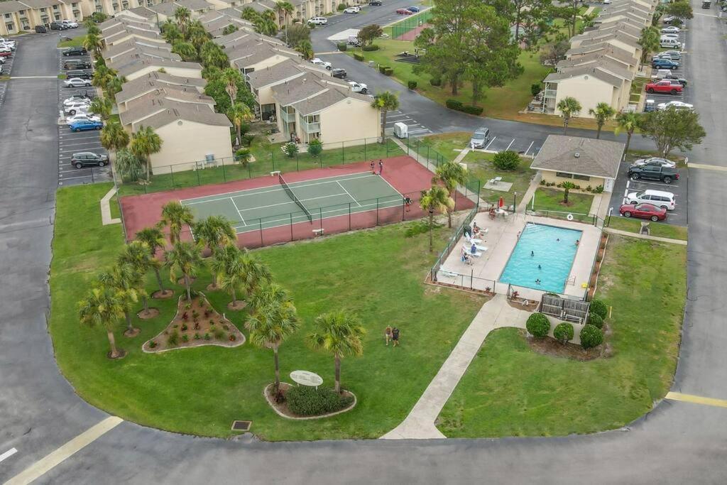 Beach, Pools, Tennis, Gulf Highlands
