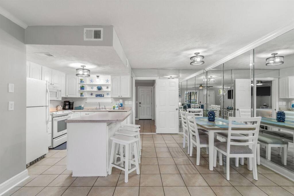 Beach, Pools, Tennis, Gulf Highlands * Panama City Beach