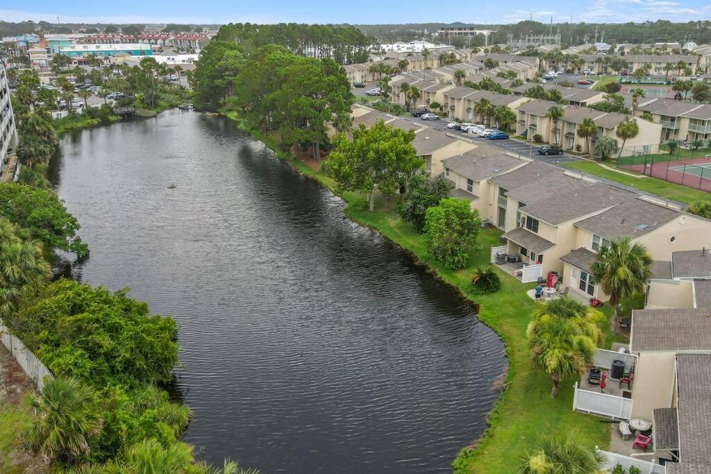 Beach, Pools, Tennis, Gulf Highlands