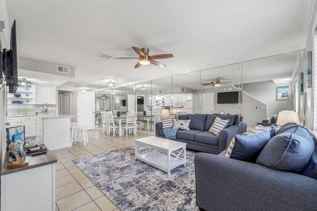 Beach, Pools, Tennis, Gulf Highlands *