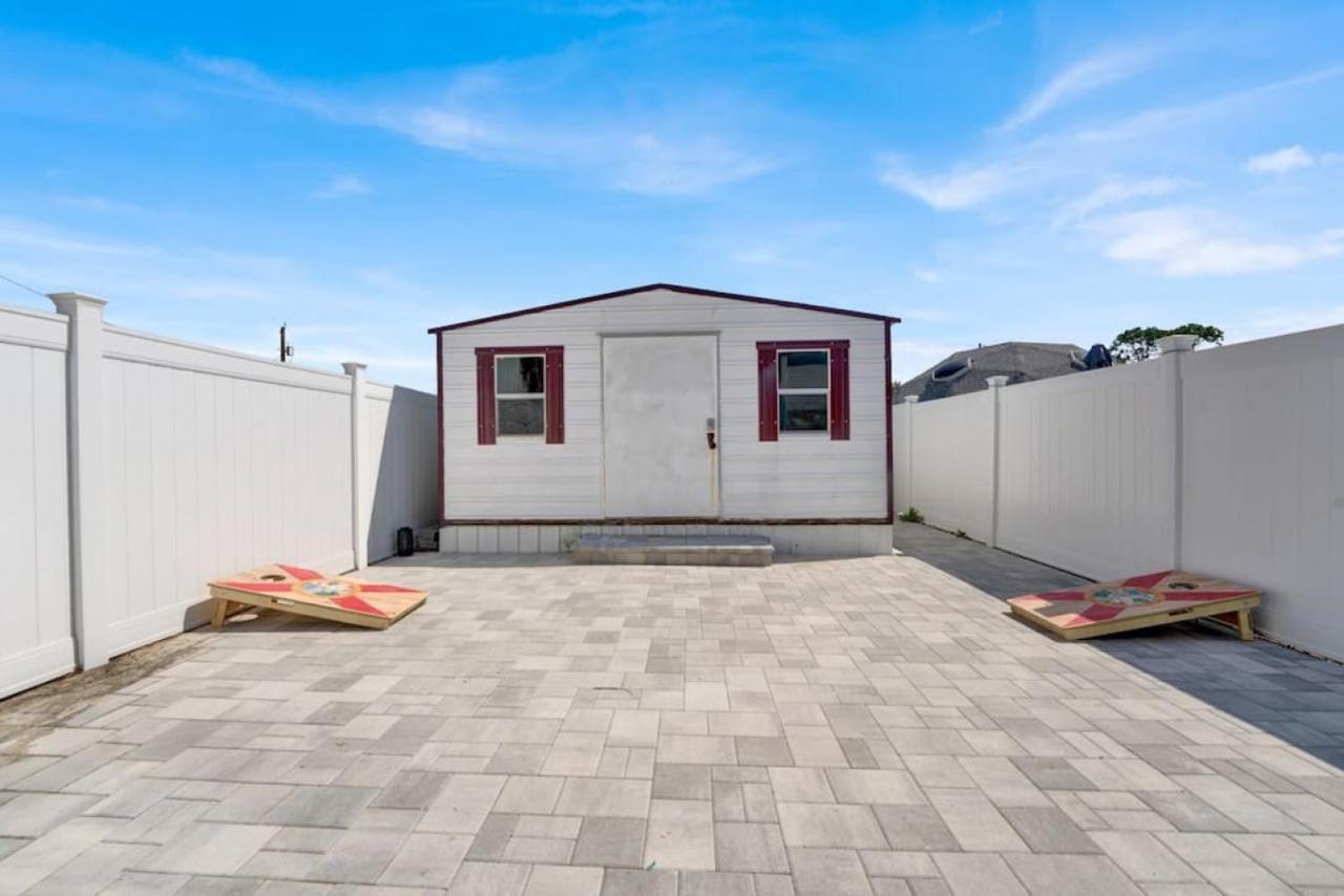 Holiday home Dog Friendly 2 Bedroom Townhome With Hot Tub And Walking Distance To