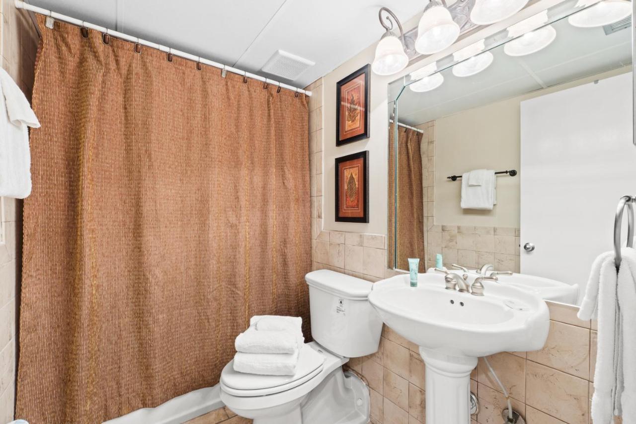 Aquavista #204-w By Book That Holiday home *