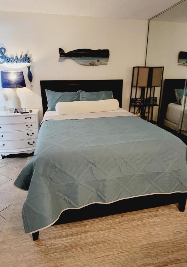 Moondrifter 803 Front 2bd 2ba *