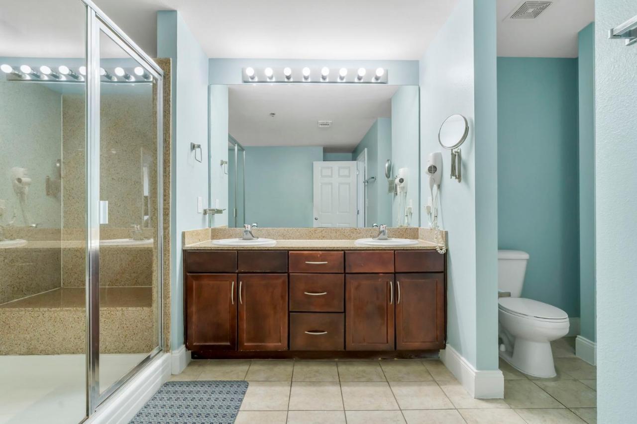 Apartment Laketown Wharf 1921 *
