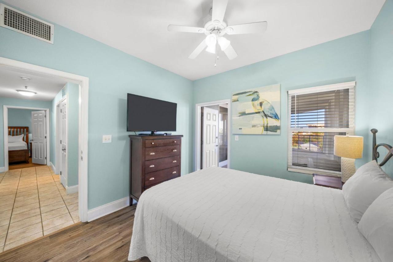 Apartment Laketown Wharf 0201 *