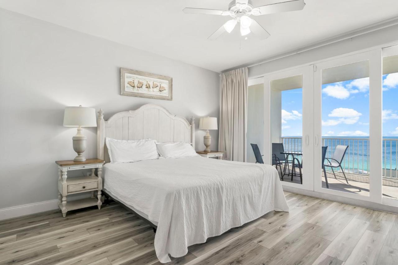 Apartment Laketown Wharf 1921 *