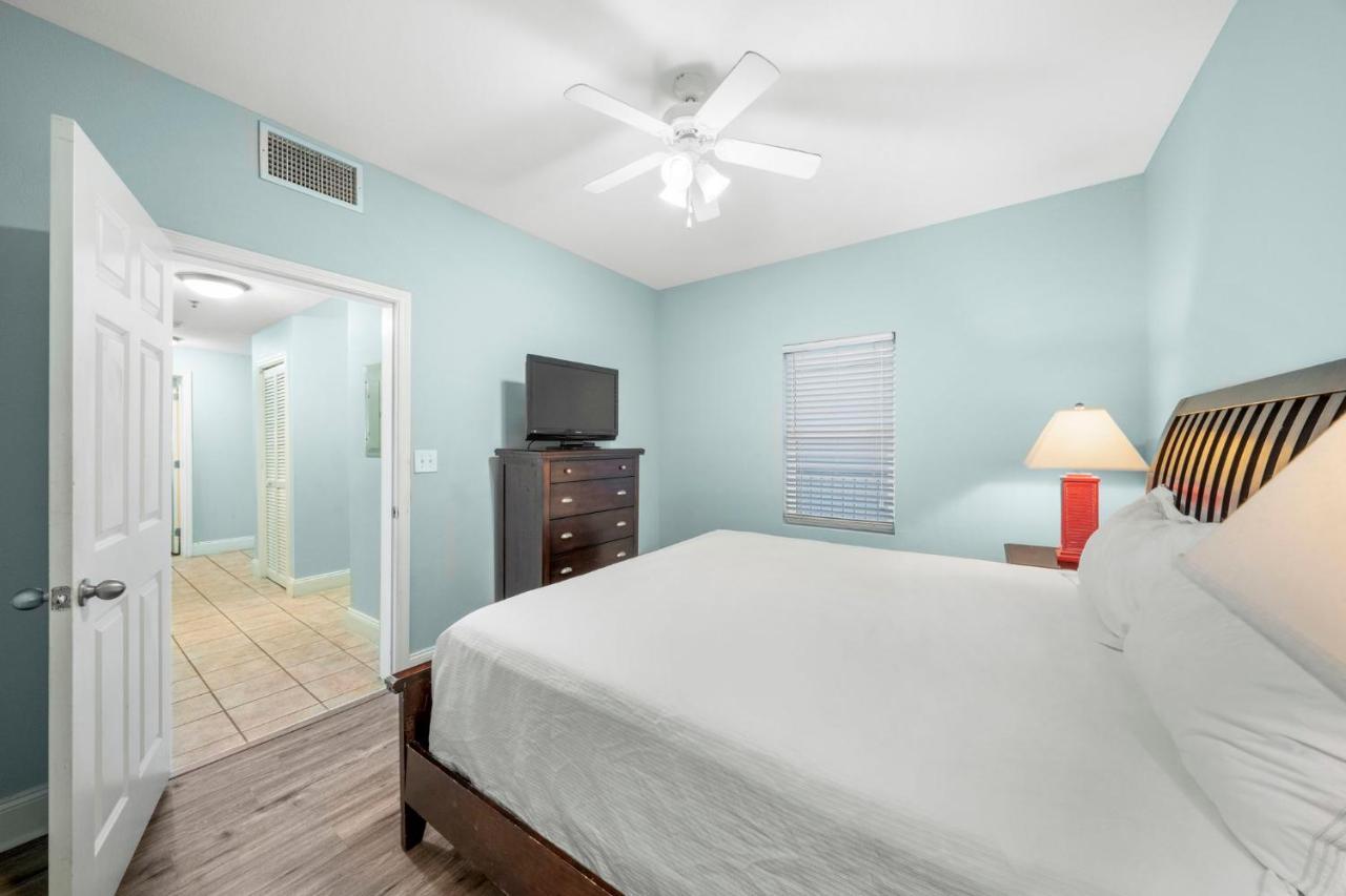 Laketown Wharf 0201