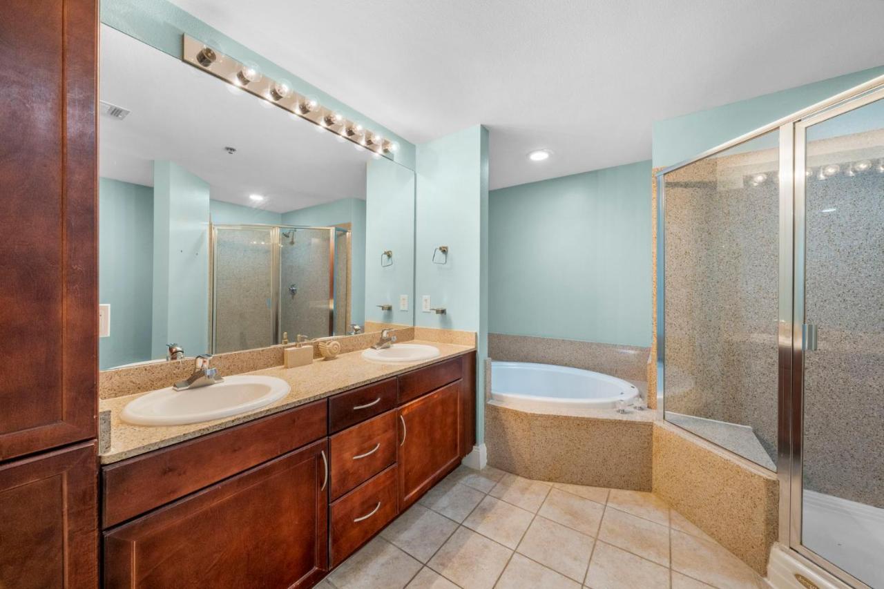 Apartment Laketown Wharf 0201