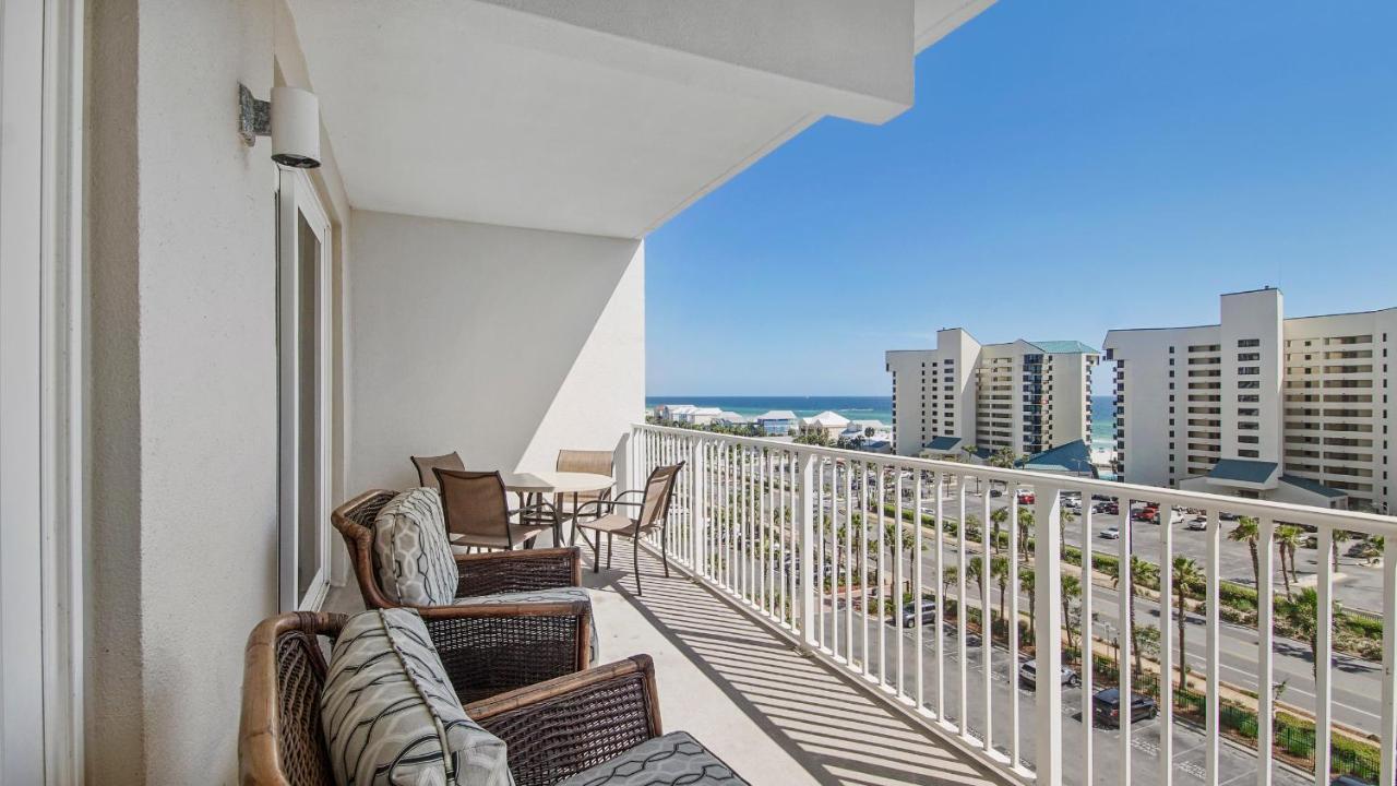 Apartment Laketown Wharf 0627 *