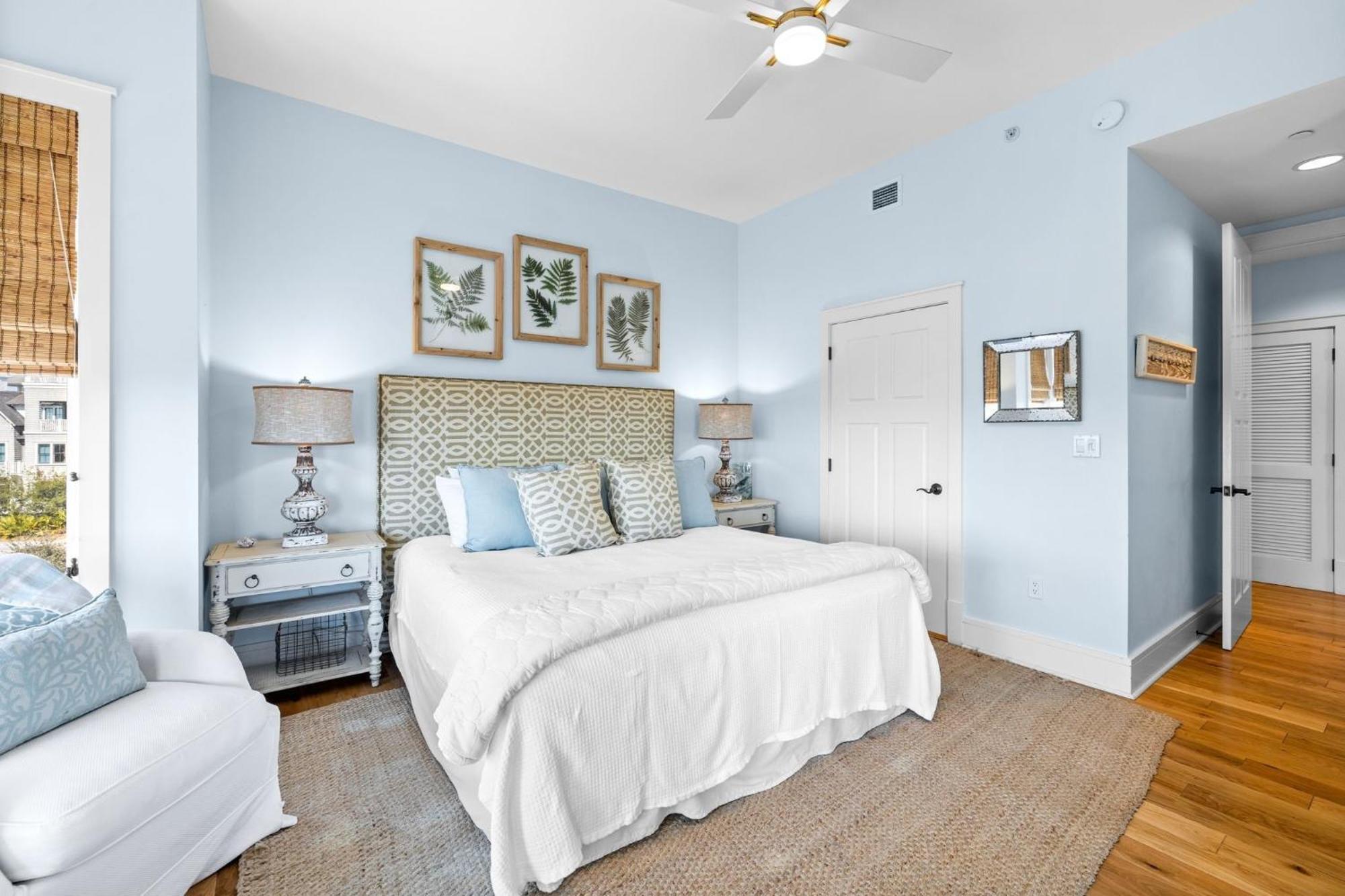 Gulf View Compass Point: Beachside With Pool Access