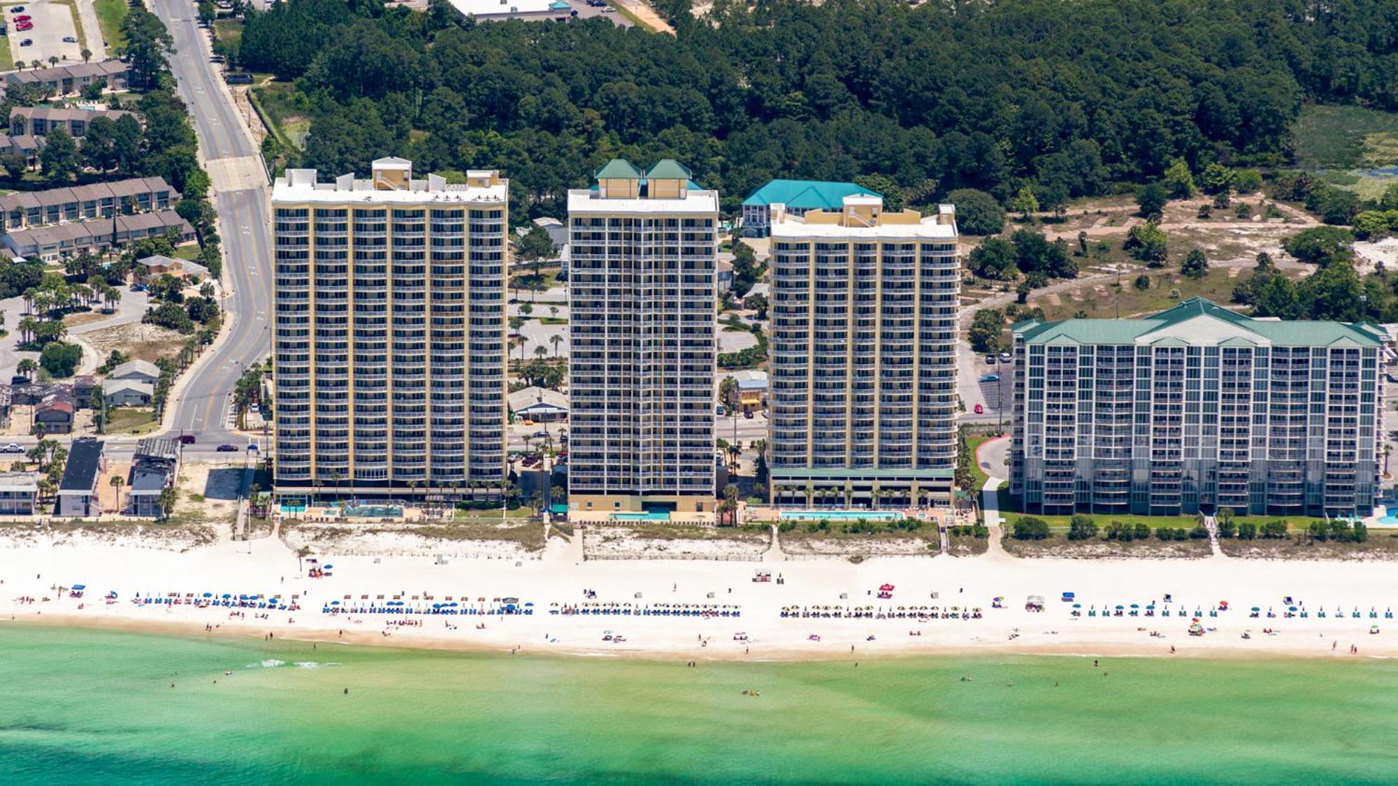 Parking Included-beachfront 2bd Ocean Villa! Gorgeous Amenities, Private Complex Holiday home *