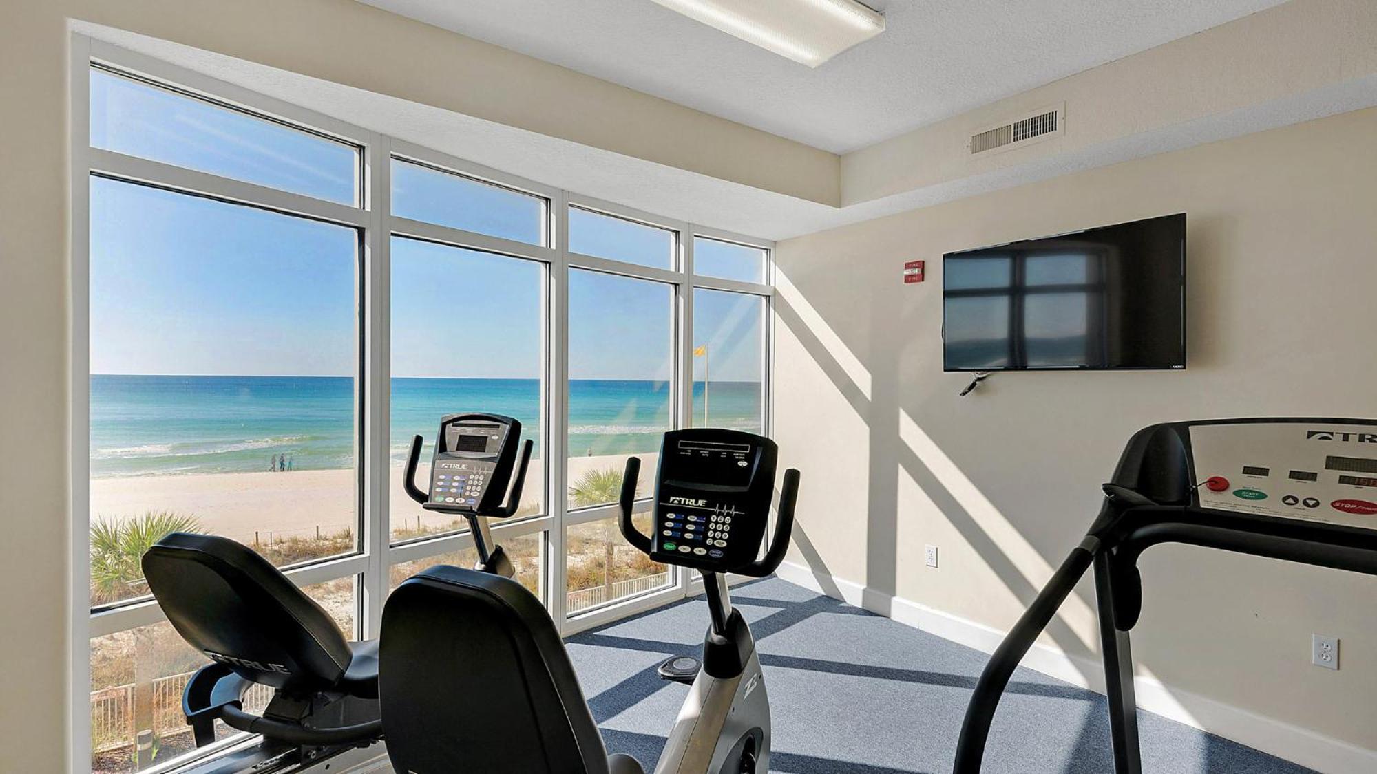 Parking Included-beachfront 2bd Ocean Villa! Gorgeous Amenities, Private Complex