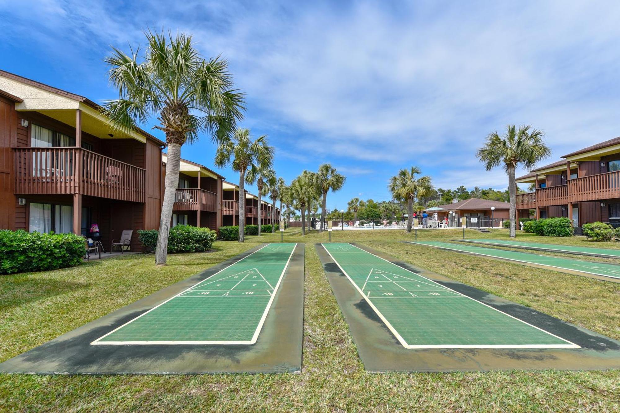 Holiday home Beachwalk 8b By Book That *