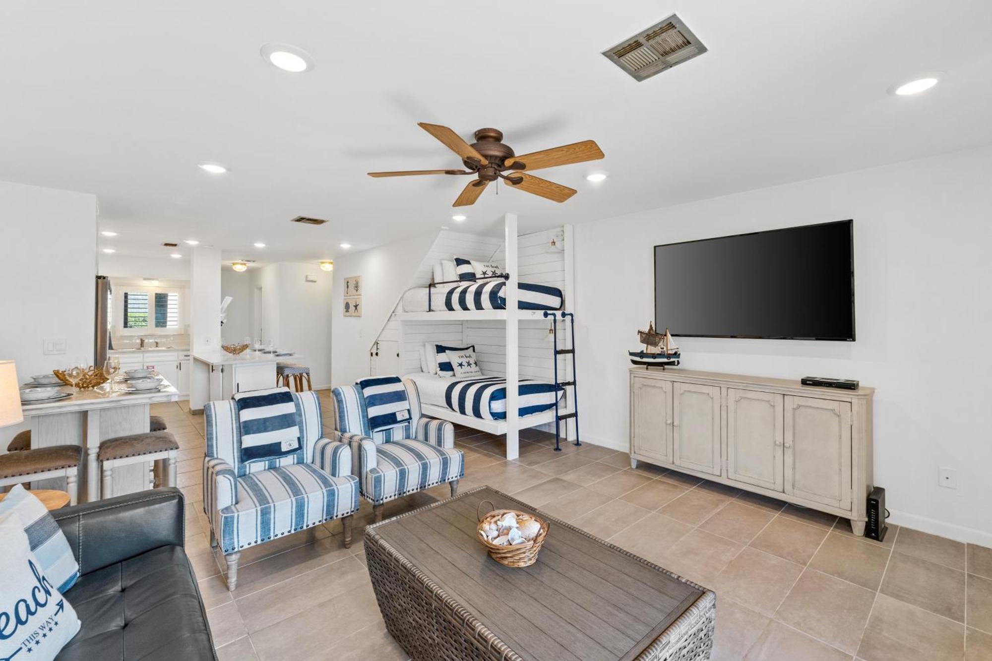 Beachwalk 8b By Book That * Panama City Beach