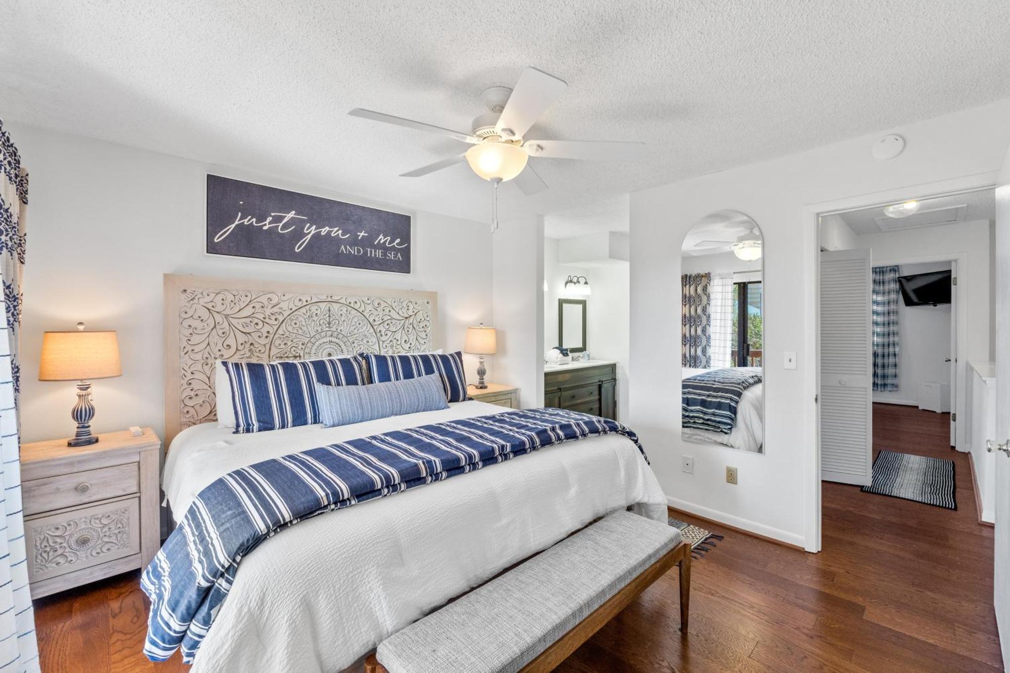 Beachwalk 8b By Book That
