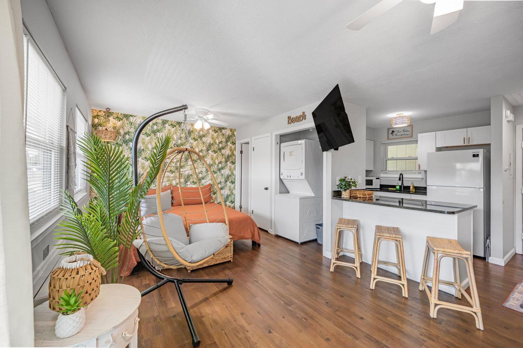 The Boho - Beachwalk - Amenities