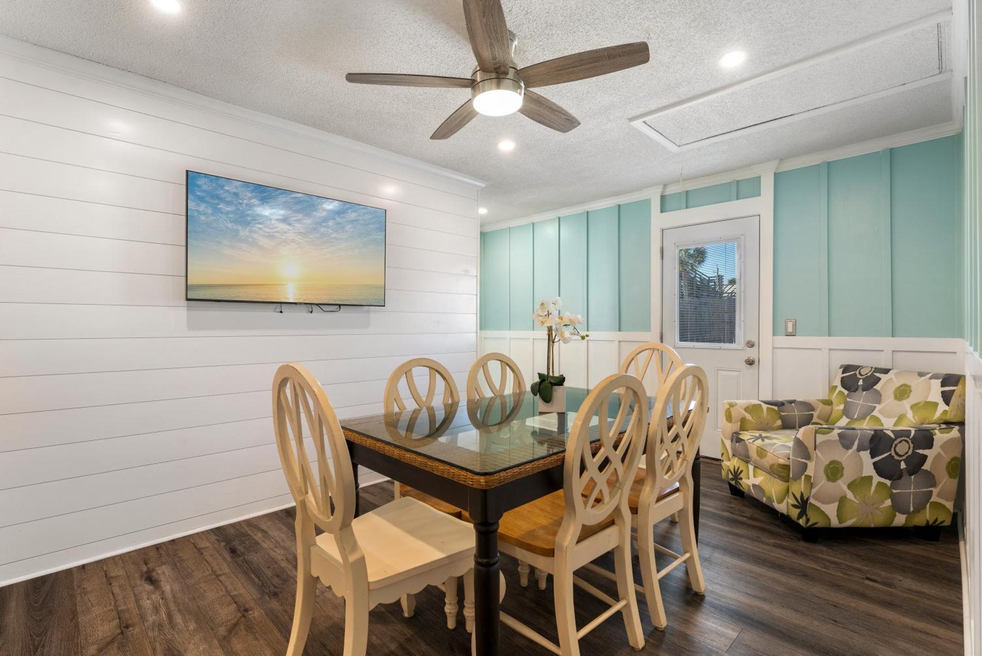 Charming House! Just Steps From The Beach! Sleeps 8! By Dolce Getaways * Panama City Beach