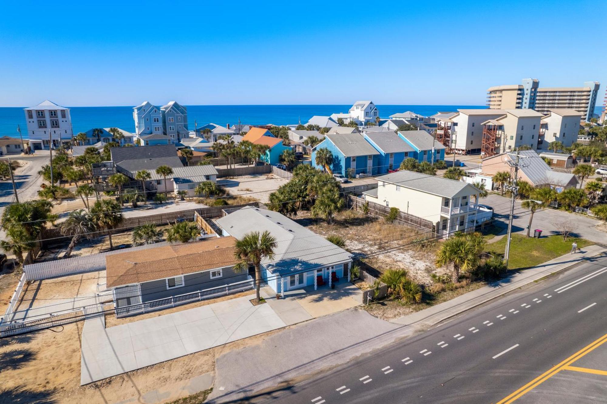 Charming House! Just Steps From The Beach! Sleeps 8! By Dolce Getaways Holiday home Panama City Beach