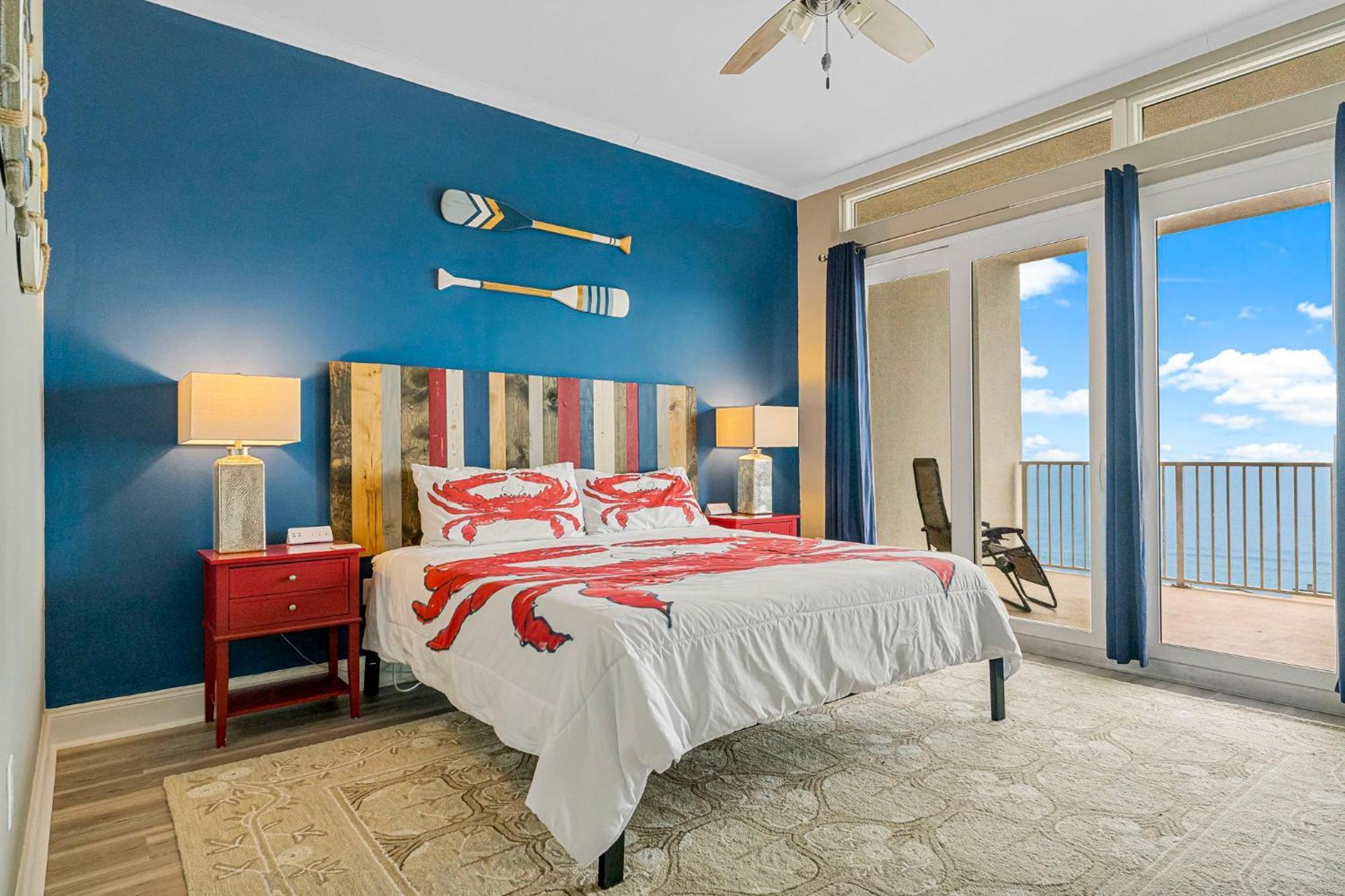 The Lost Flip Flop At Laketown Wharf #2012 By Nautical Holiday home *
