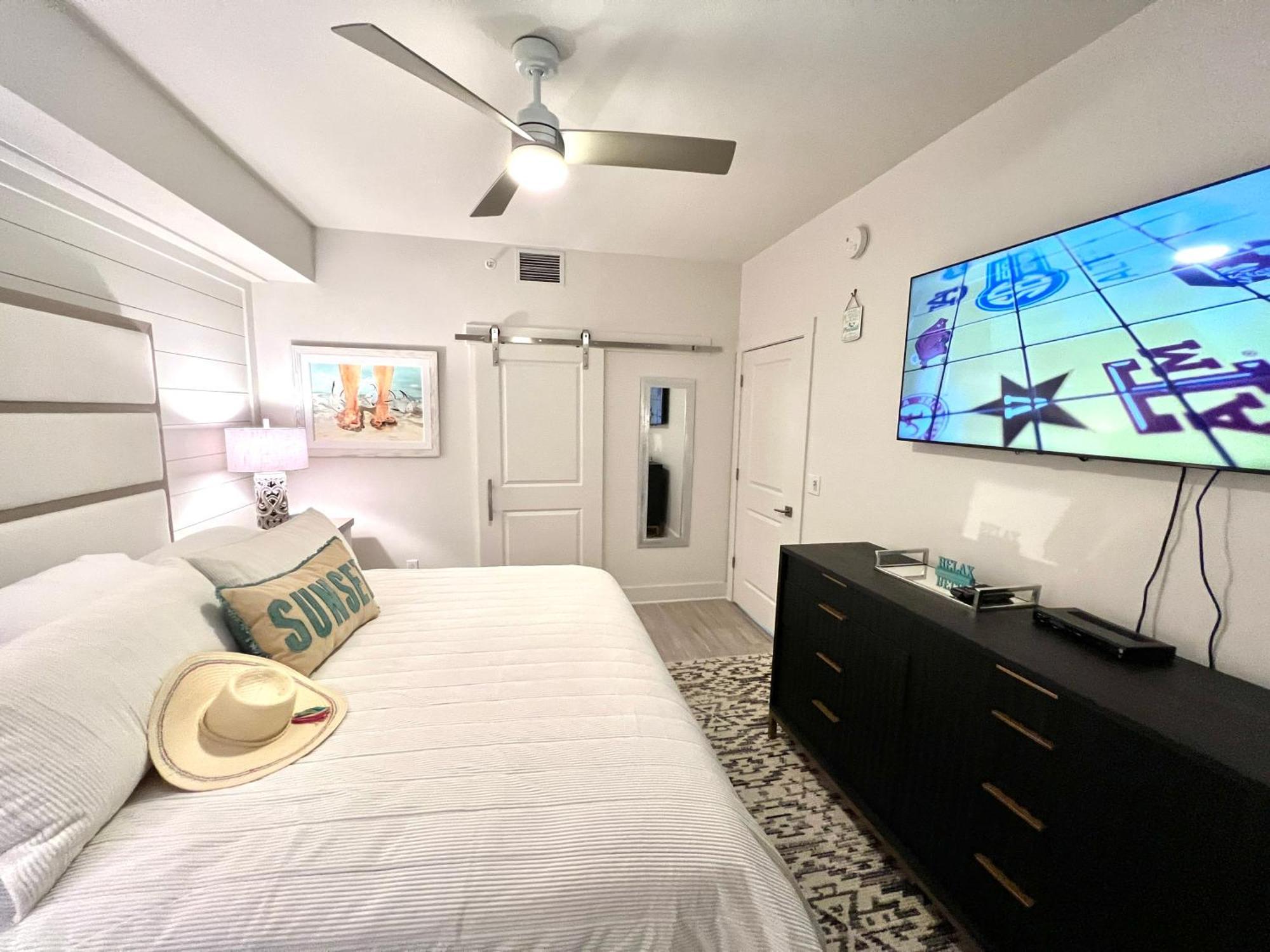 Calypso Mermaid 3-1004 Apartment