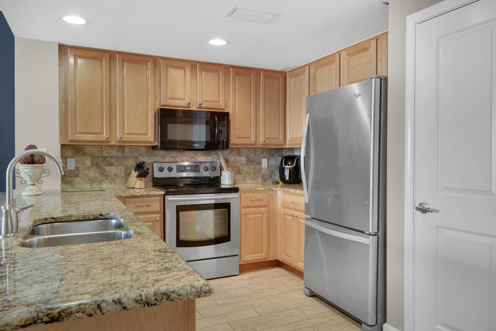 Grandview East 1204 Apartment