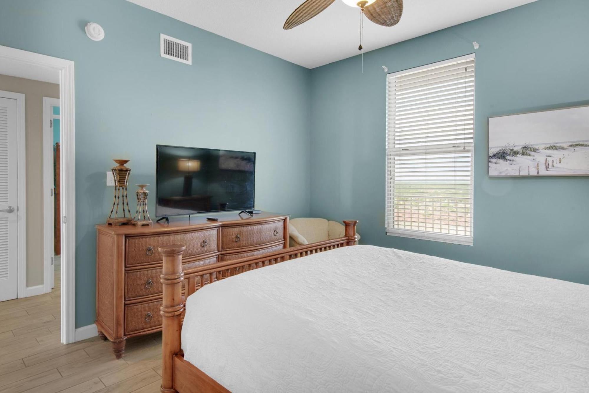 Grandview East 1204 *