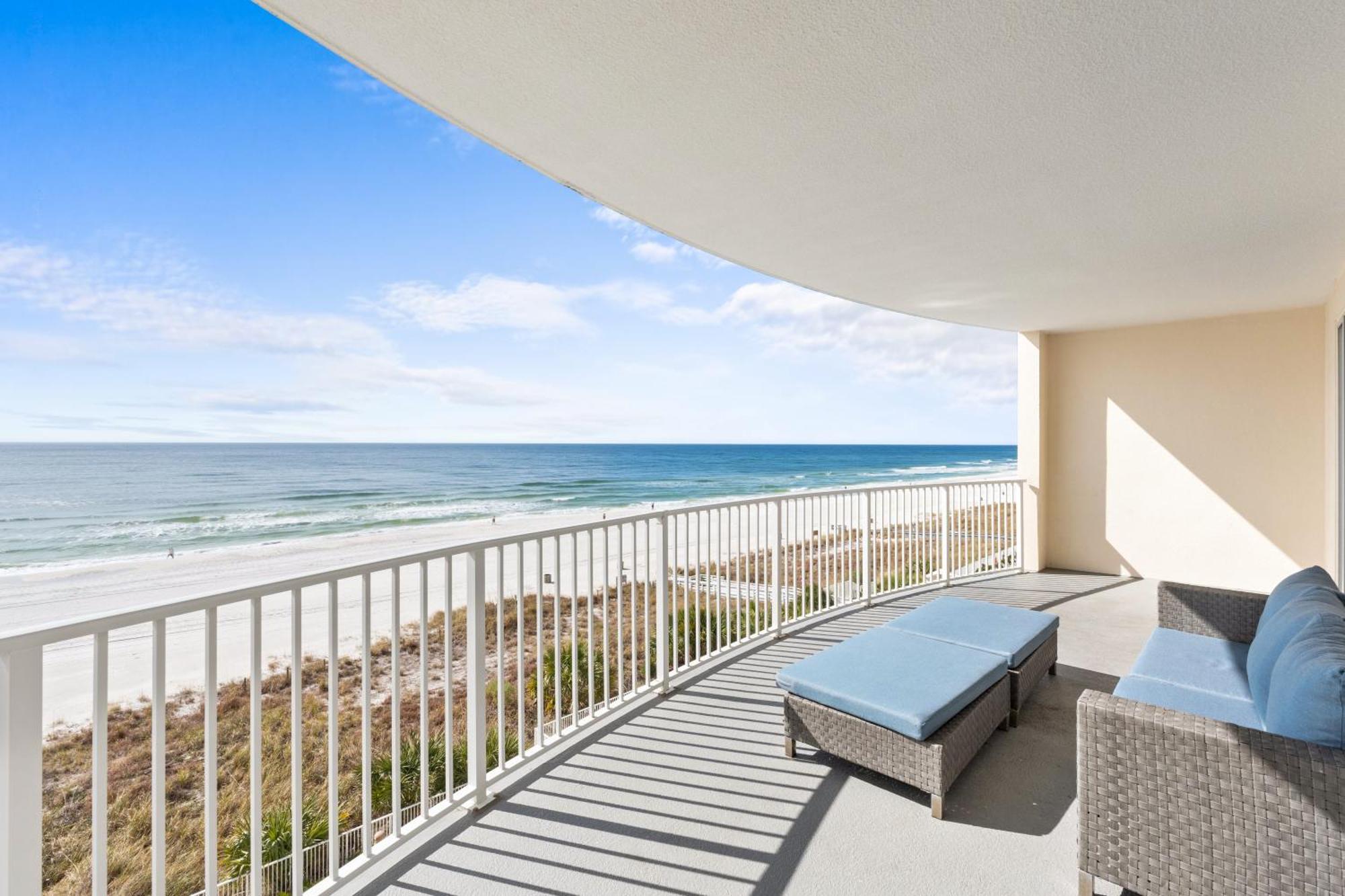 Holiday home Twin Palms #505 By Book That *